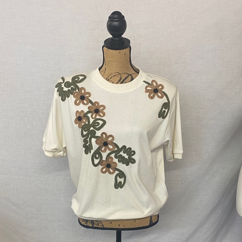 Vintage Alfred Dunner Embroidered White Top